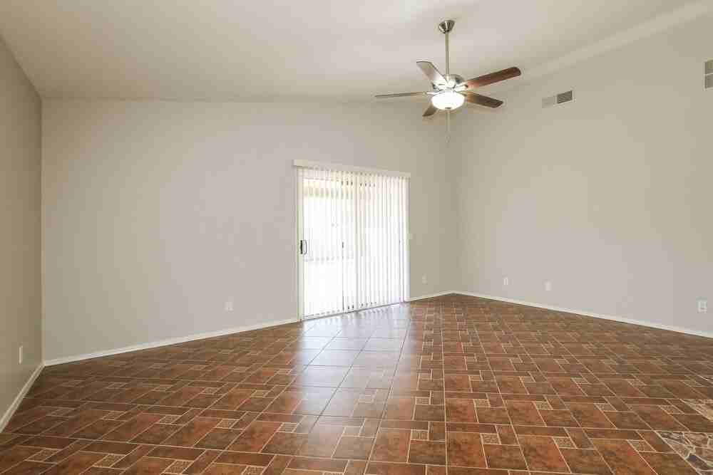 5824 S 27th Dr - Photo 3 of 16