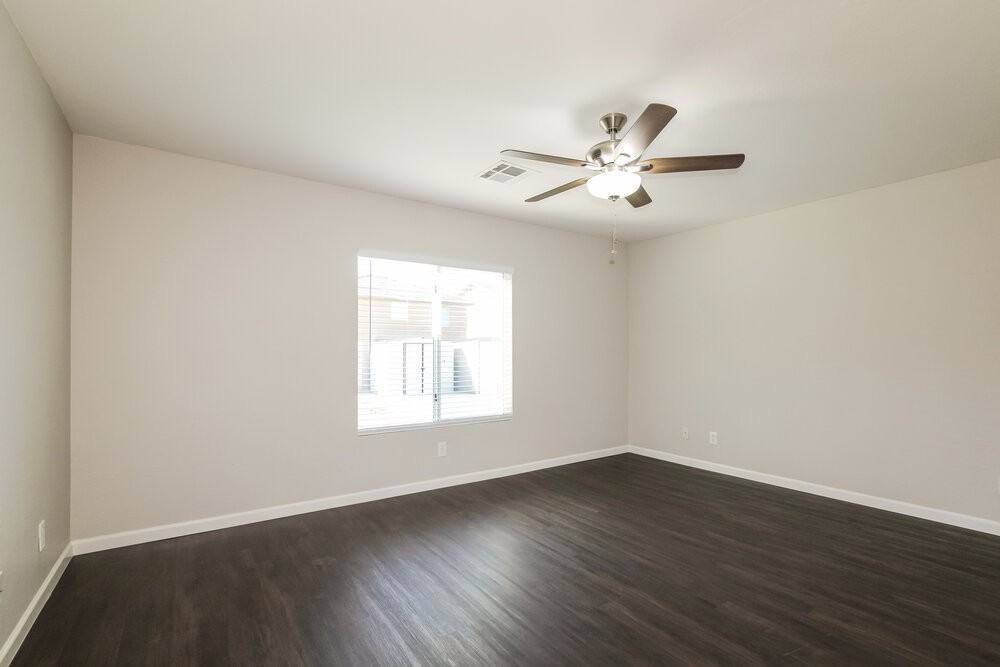 5824 S 27th Dr - Photo 7 of 16