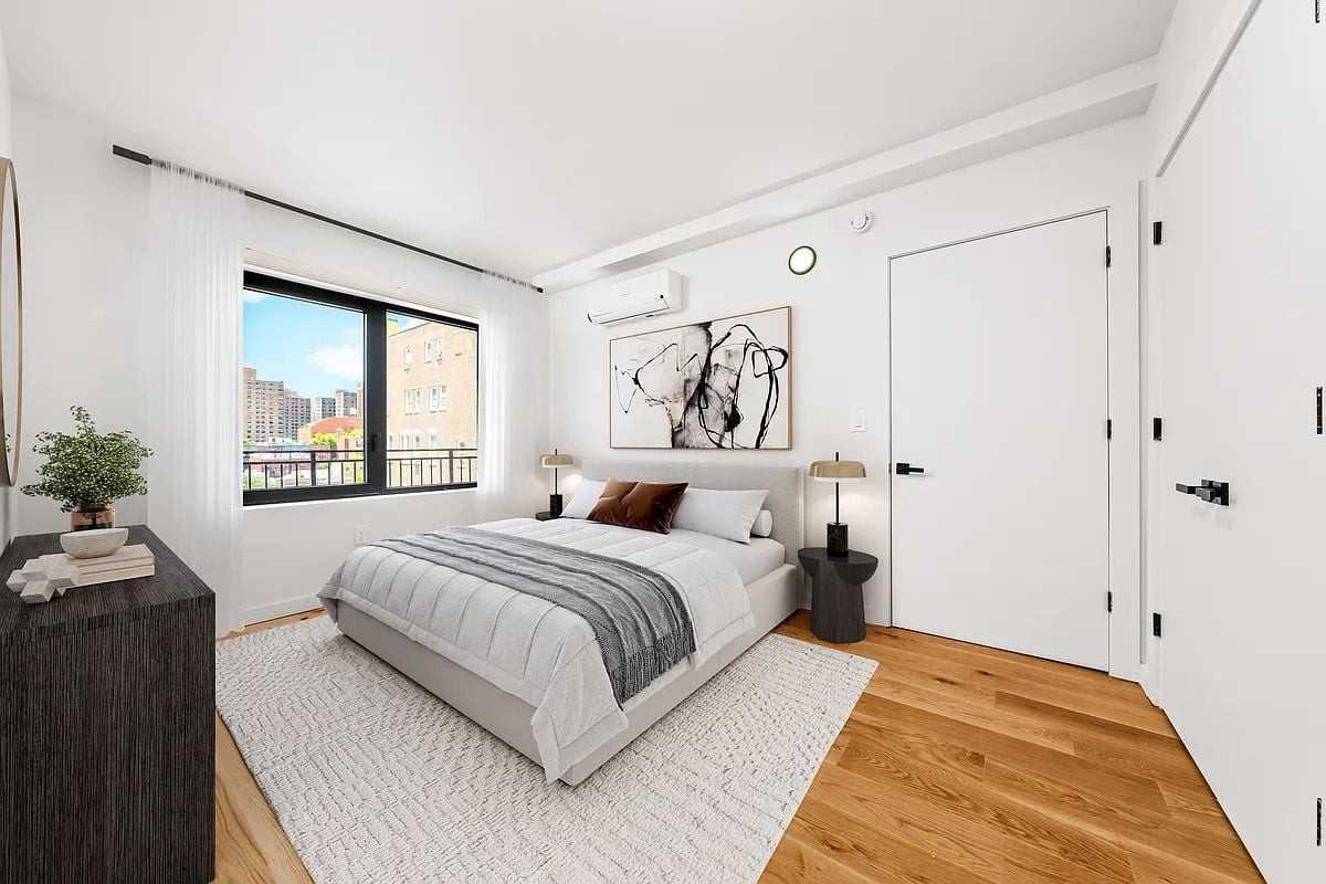 336 E 112th St #710 - Photo 3 of 9