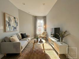 featured image of 411 E 118th St #38