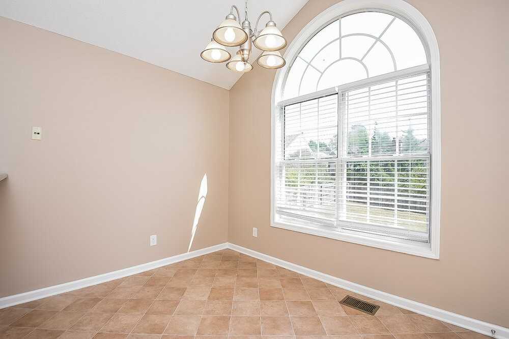 4084 Mount Vernon Dr - Photo 7 of 17