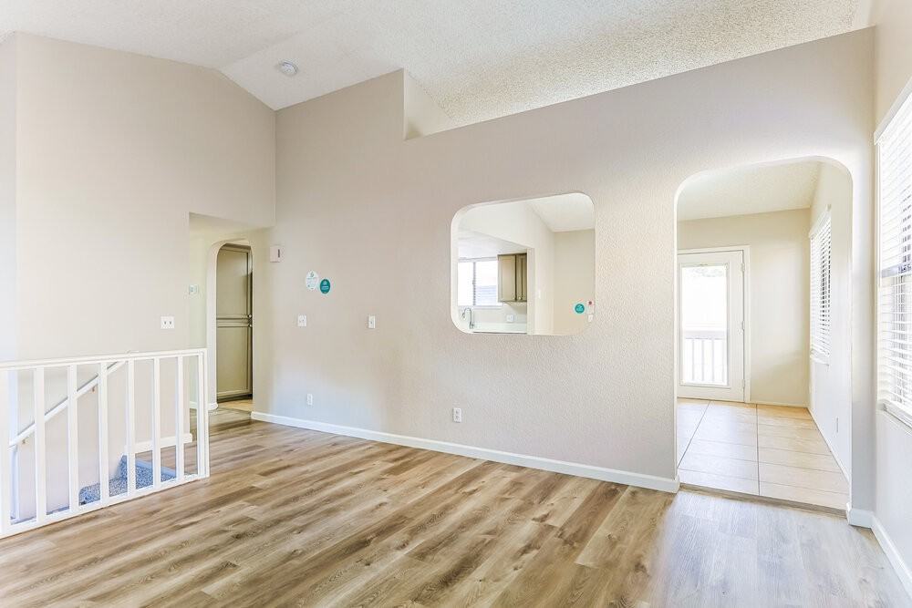 1232 W Riviera Dr - Photo 5 of 18