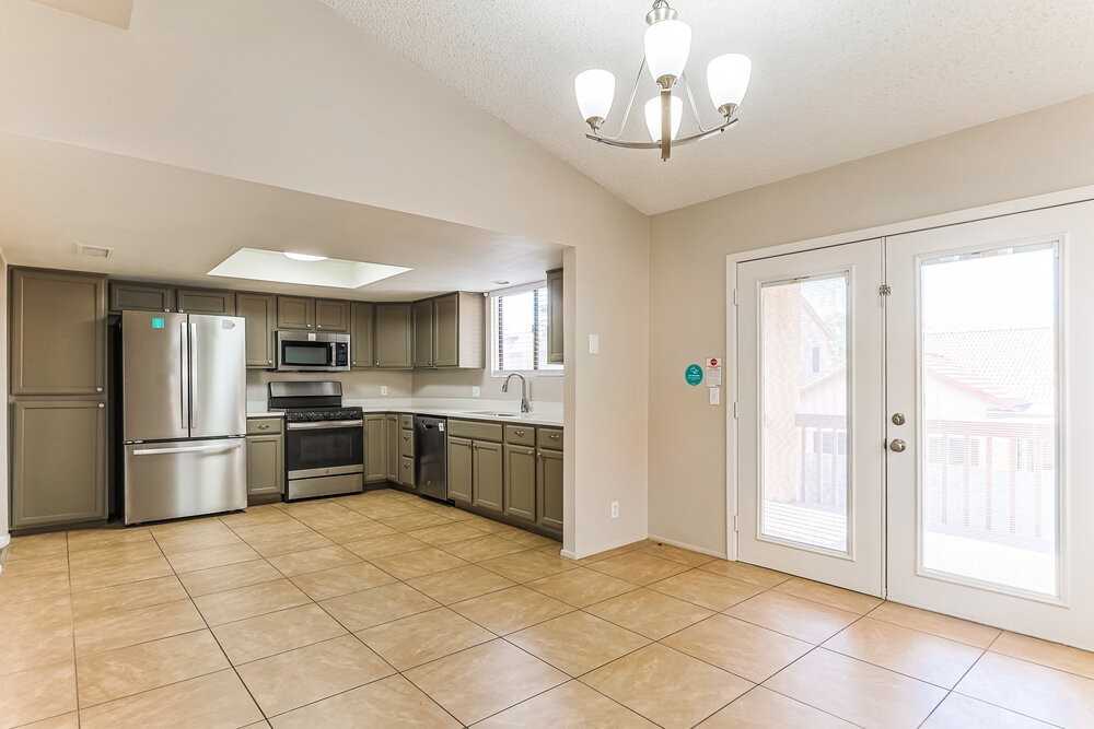 1232 W Riviera Dr - Photo 7 of 18