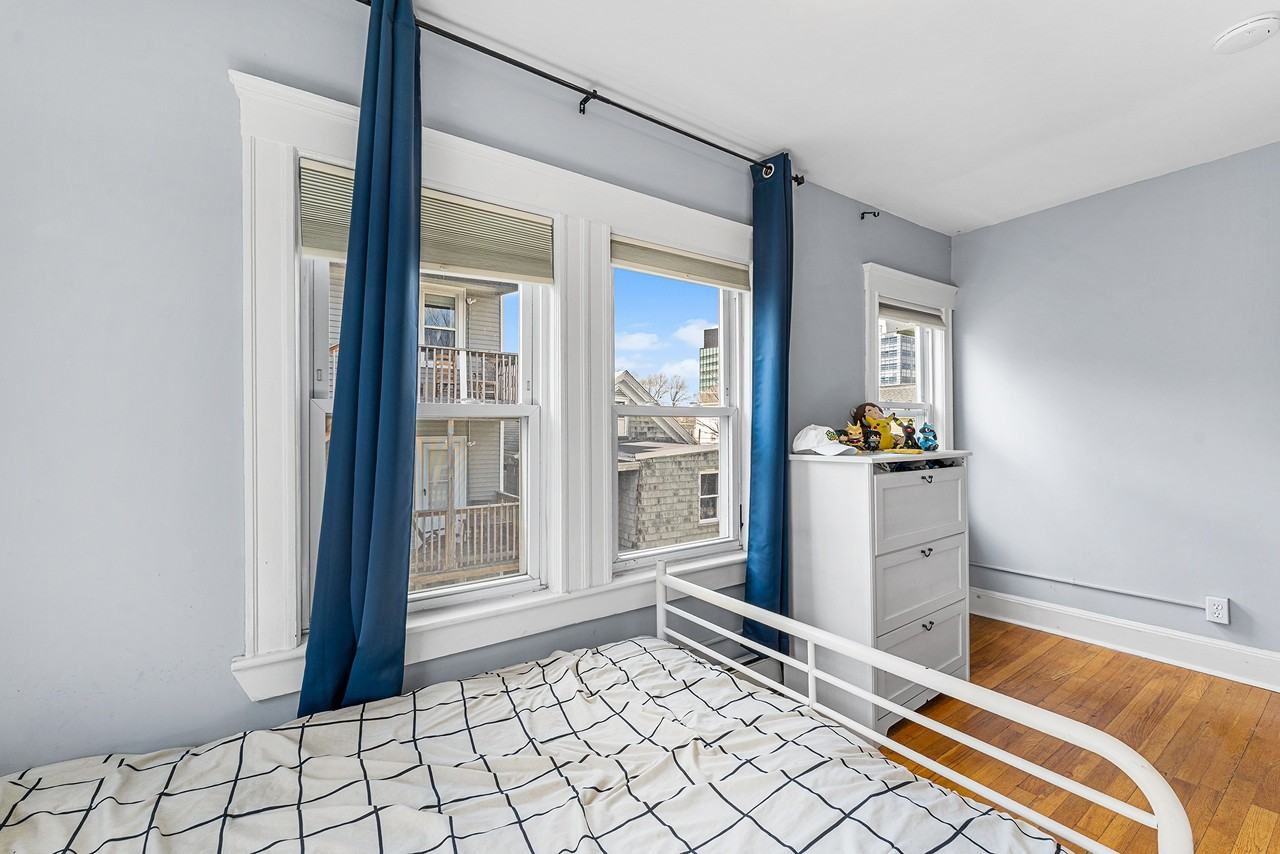 42 Jefferson St - Photo 6 of 11