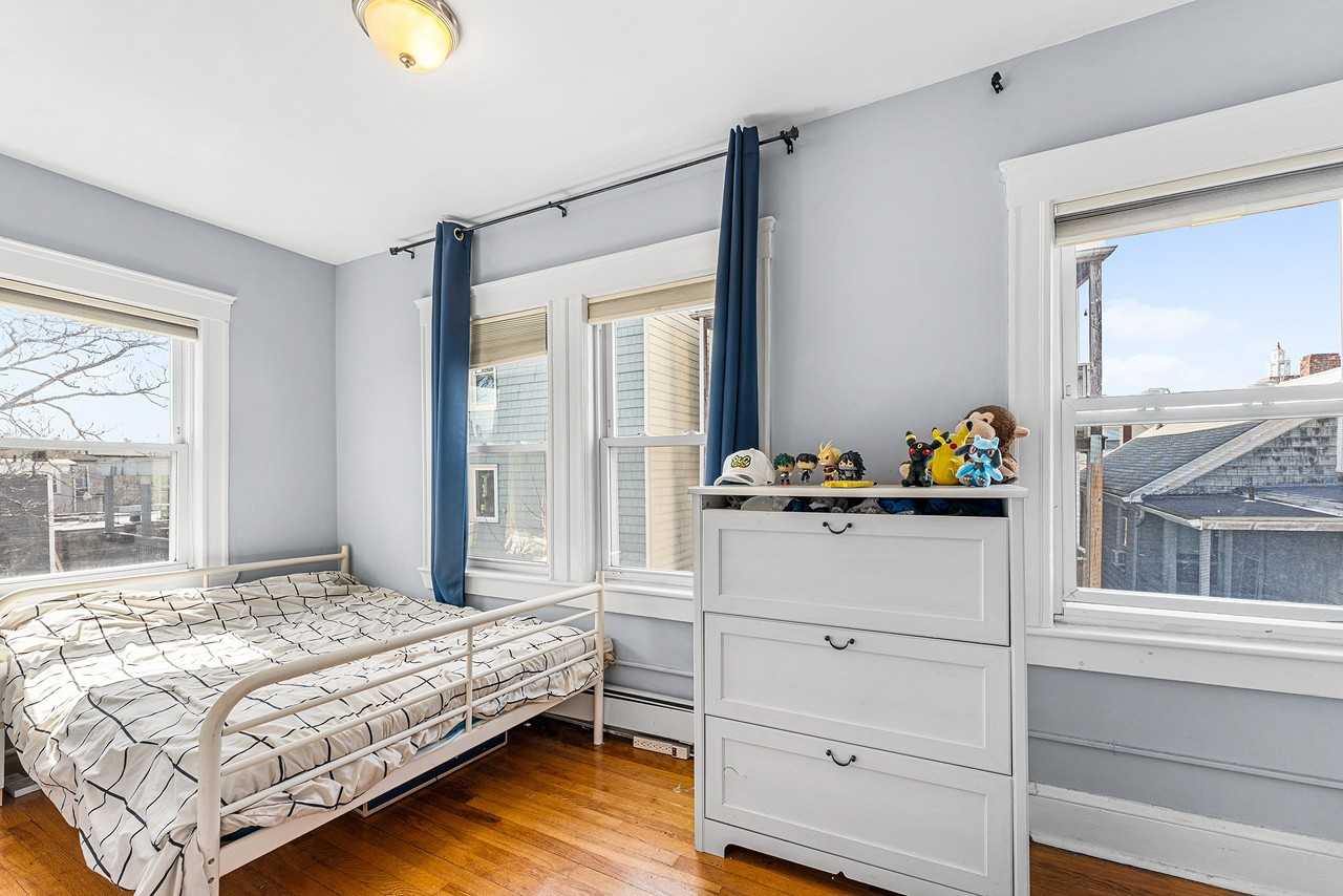 42 Jefferson St - Photo 5 of 11