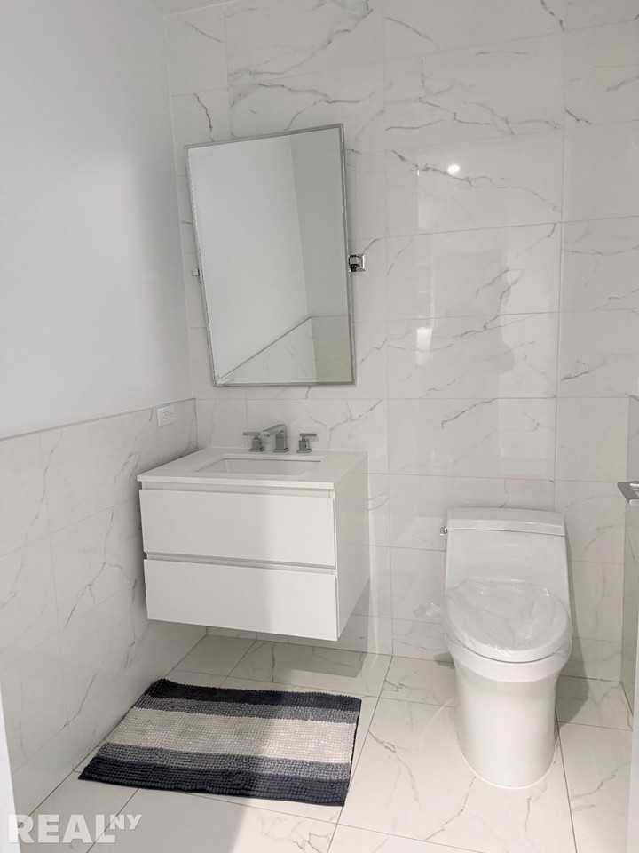 E 44th St #40K - Photo 5 of 5