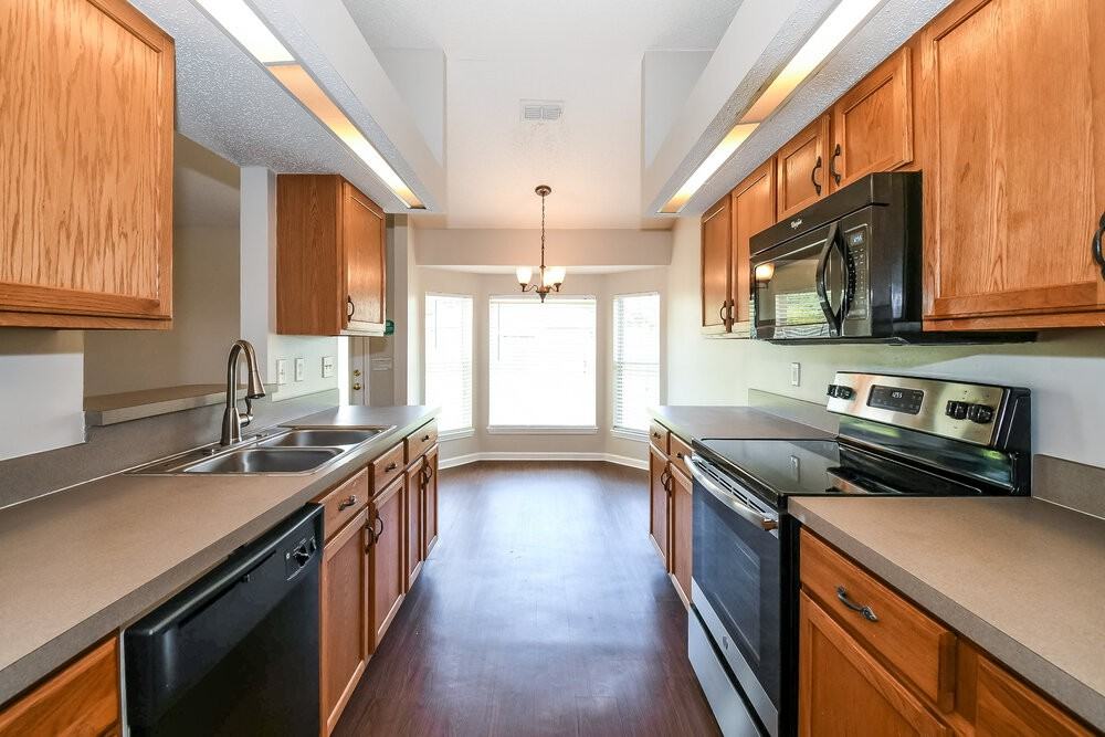 3559 White Cow Ct - Photo 7 of 16