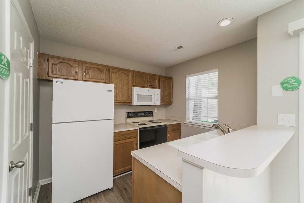 5746 Prescott Ct - Photo 7 of 17