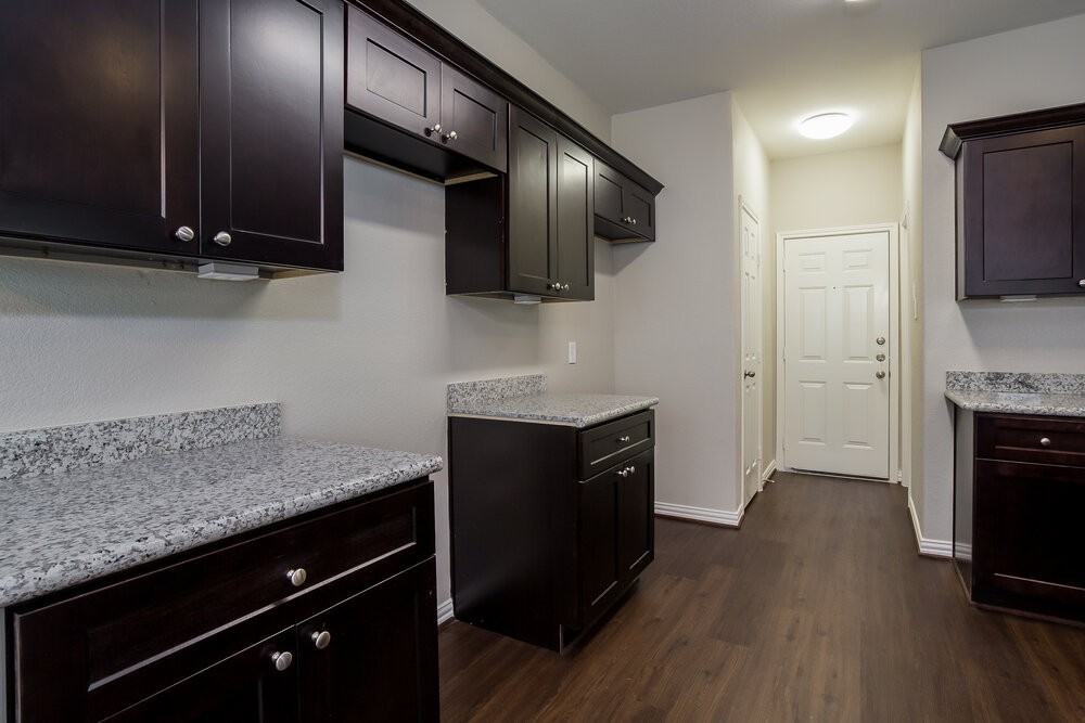 2802 Mesquite Ridge Dr - Photo 6 of 15