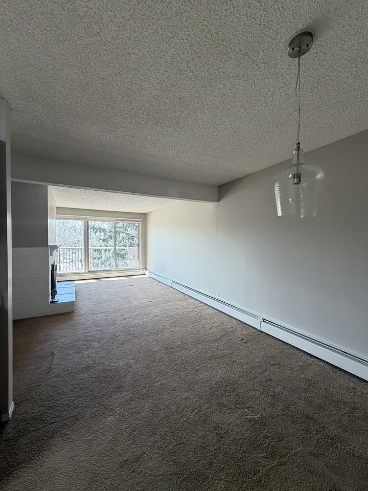 2419 16 St Sw - Photo 3 of 14