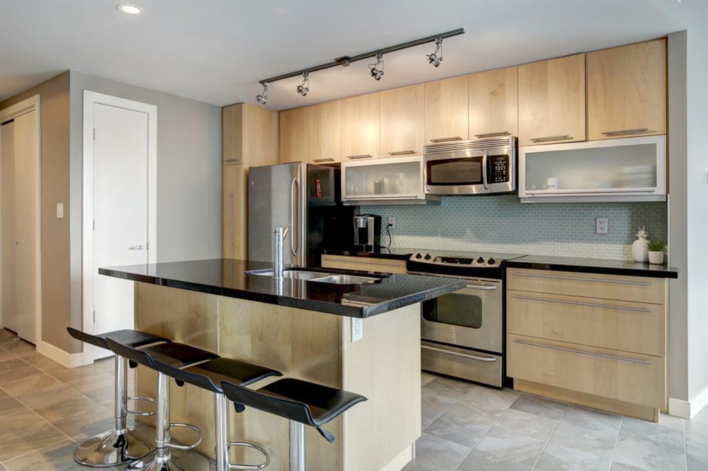 Union Square - Photo 7 of 31