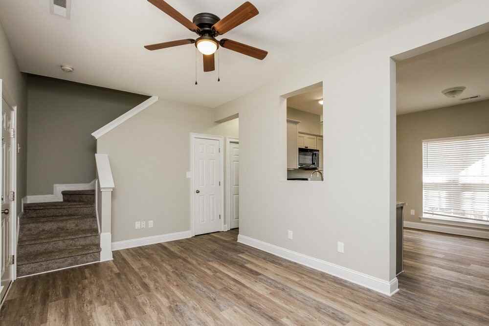 7728 Royal Park Ln - Photo 4 of 17