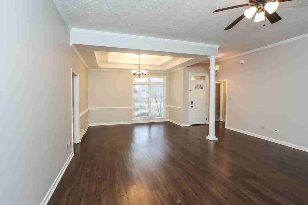 8633 Meadow Green Dr - Photo 5 of 17