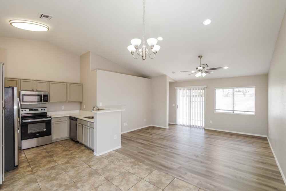 16274 W Lupine Ave - Photo 7 of 16