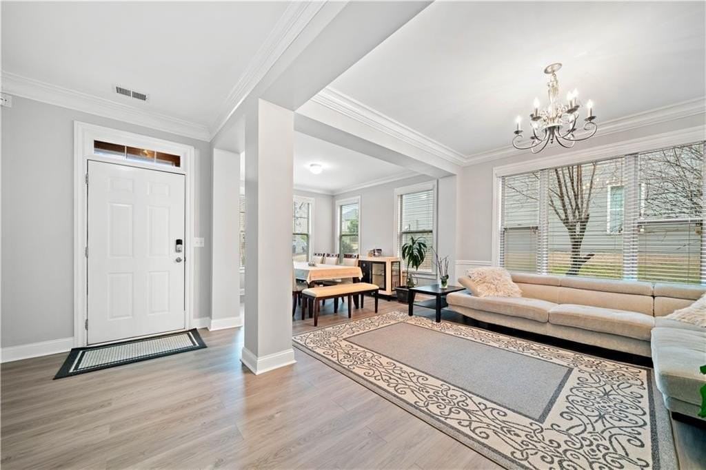 5370 Breckinridge Ln - Photo 2 of 41