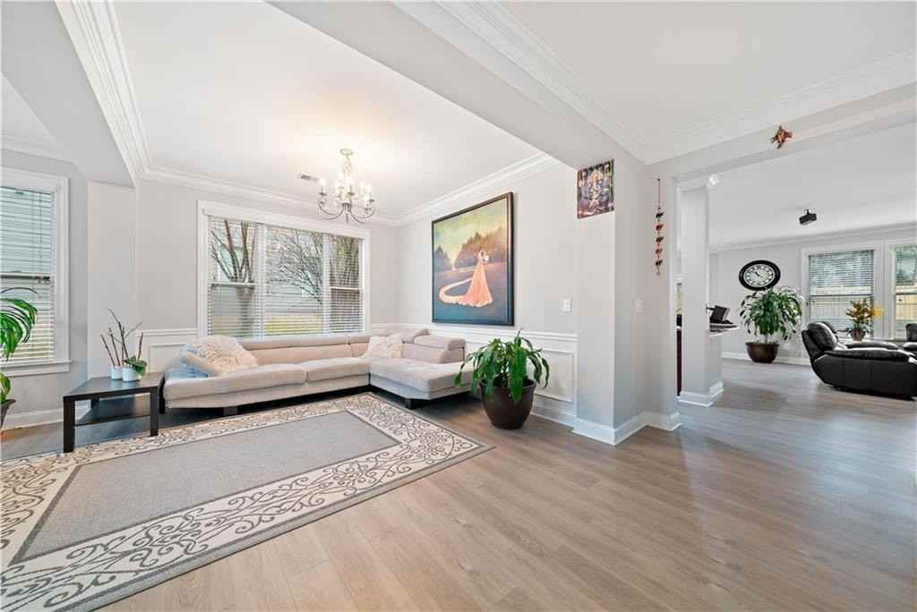 5370 Breckinridge Ln - Photo 4 of 41