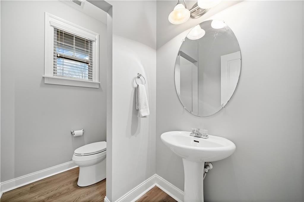 5370 Breckinridge Ln - Photo 6 of 41