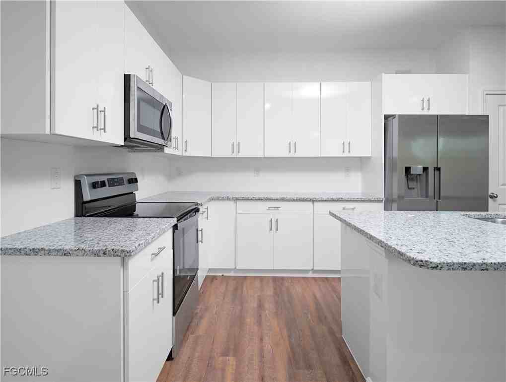 5008 Gramercy Rd - Photo 7 of 12