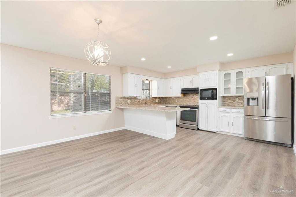 2504 Pecan Ave - Photo 7 of 39