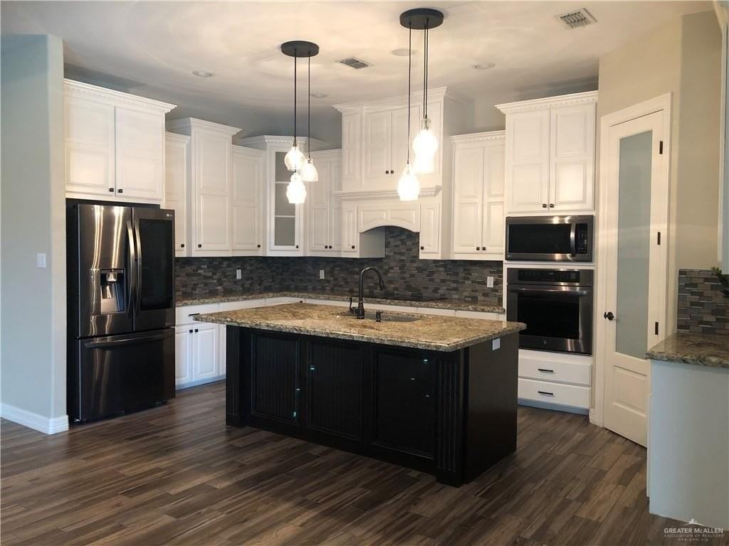 3613 Cornell Ave - Photo 6 of 25