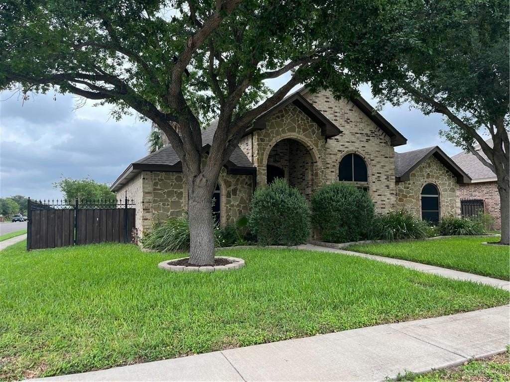 2432 Xavier - Photo 2 of 20