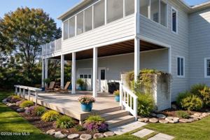 featured image of 348 Country Club Ln