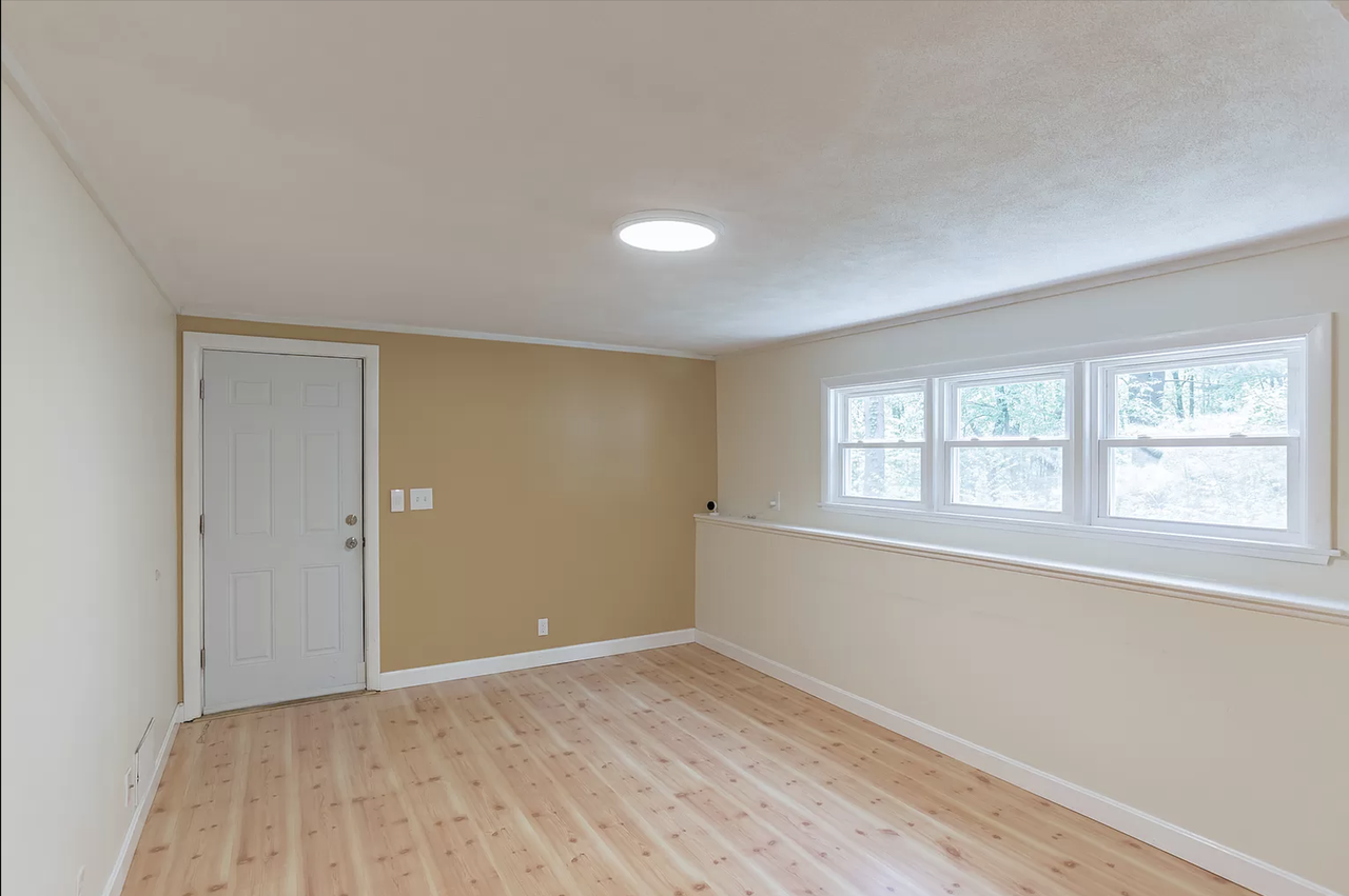 12 Joyce Rd #1 - Photo 5 of 15