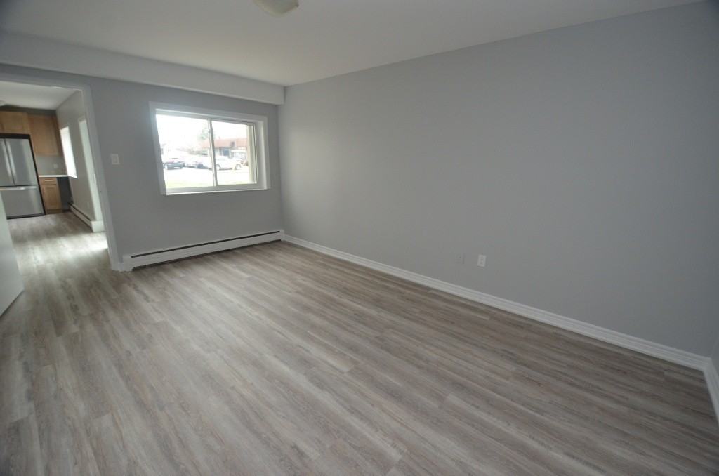 245 Niagara Street #6 - Photo 5 of 17