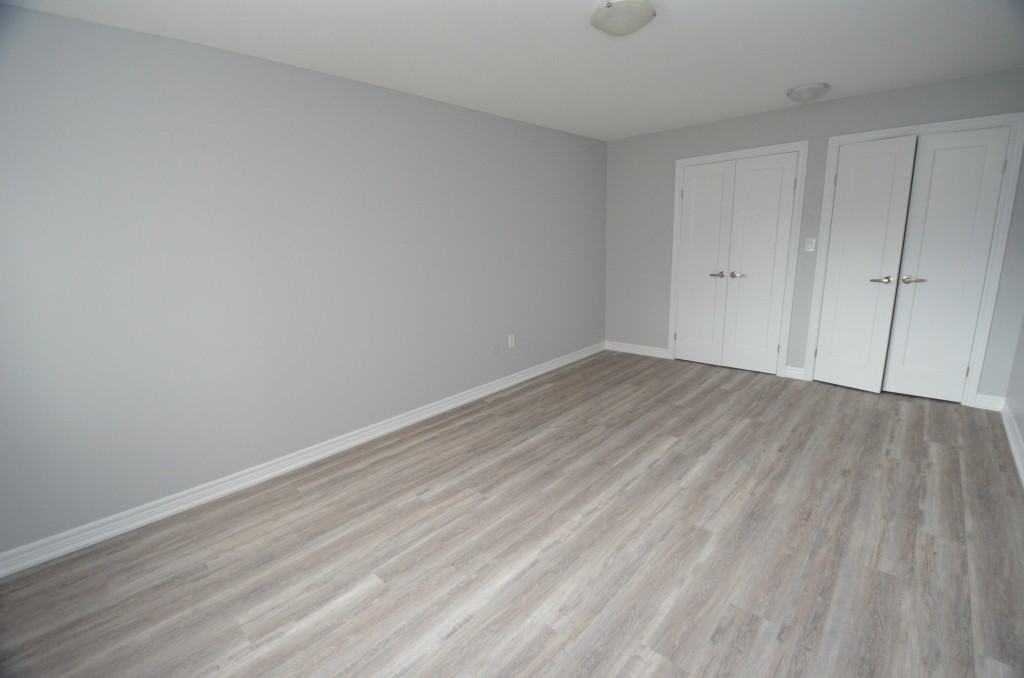 245 Niagara Street #6 - Photo 6 of 17