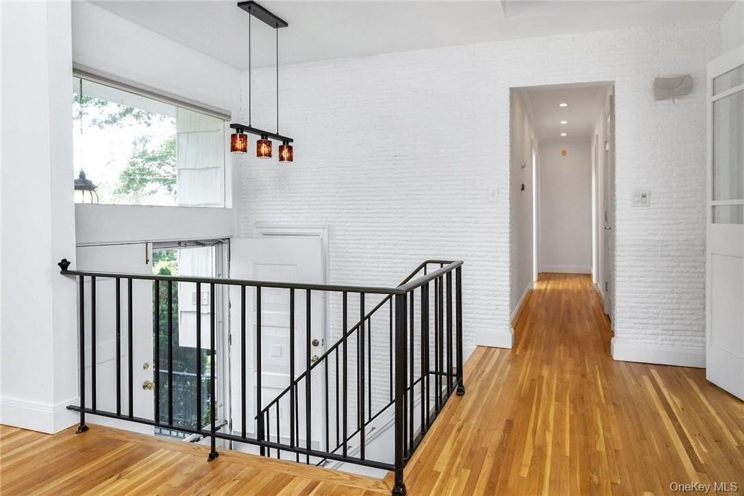 5 Deerhill Ln - Photo 3 of 30