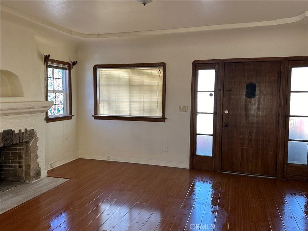 412 W Norwood Pl - Photo 3 of 8