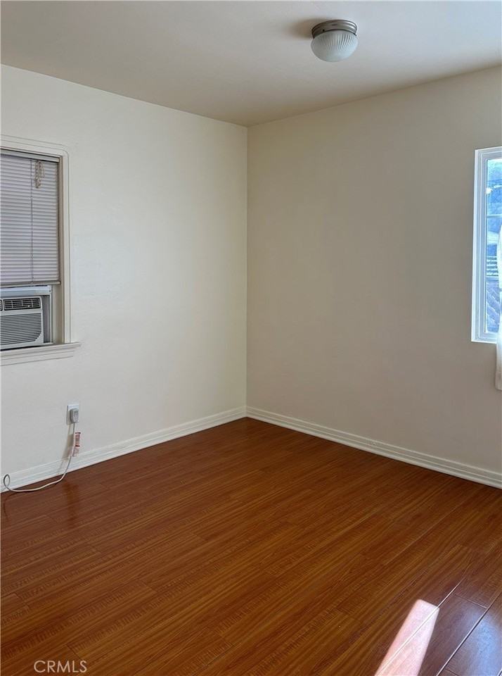 412 W Norwood Pl - Photo 5 of 8