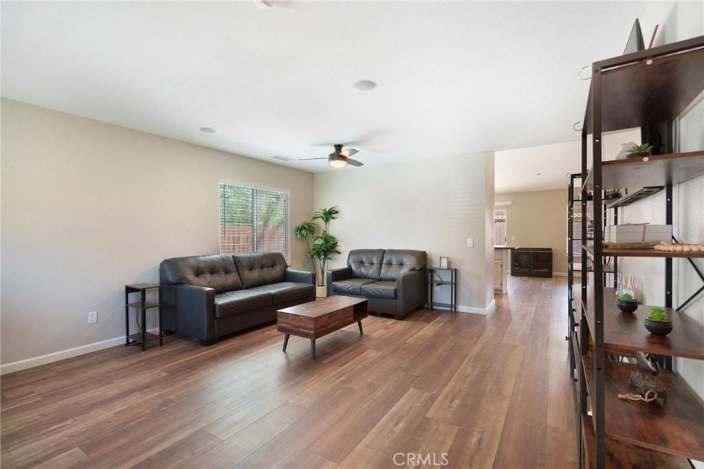 25349 Silverwood Ln - Photo 7 of 44