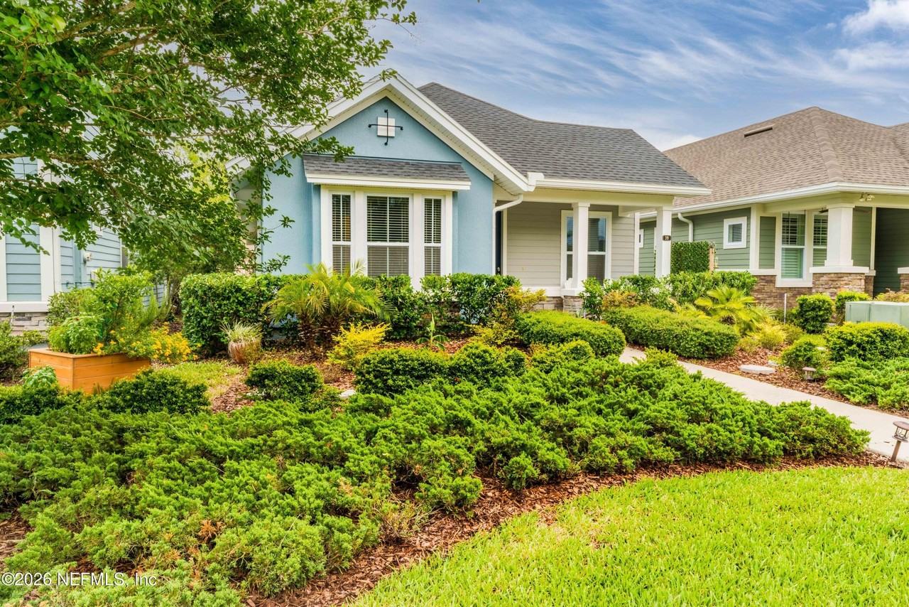 39 Woodmere Ln - Photo 2 of 50