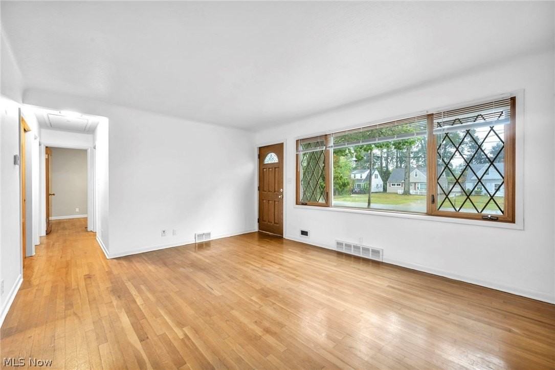 24000 Knickerbocker Rd - Photo 5 of 12