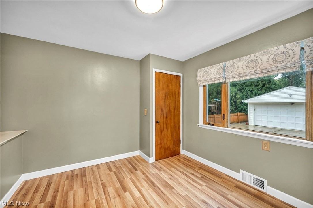 24000 Knickerbocker Rd - Photo 7 of 12