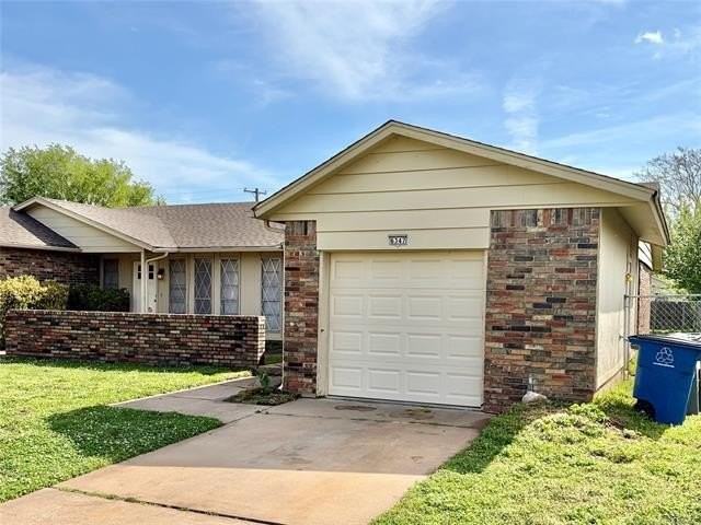 6347 S Madison Pl - Photo 2 of 13