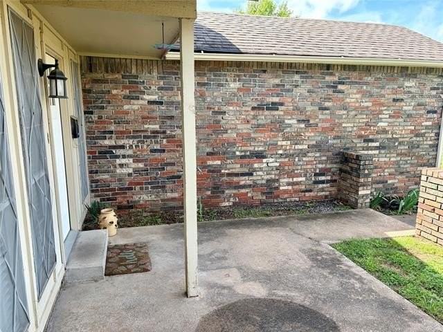 6347 S Madison Pl - Photo 3 of 13