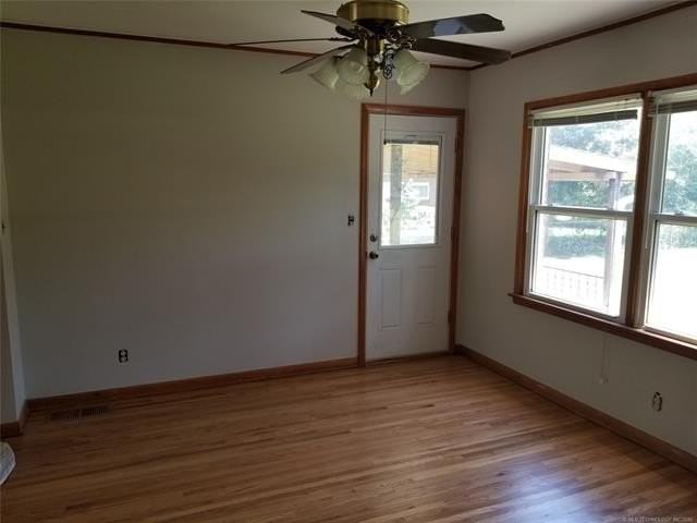 3732 E 30th St - Photo 4 of 13