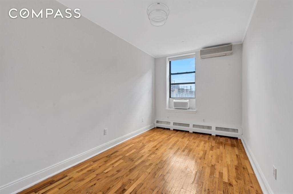 2098 Frederick Douglass Blvd #5E - Photo 6 of 7
