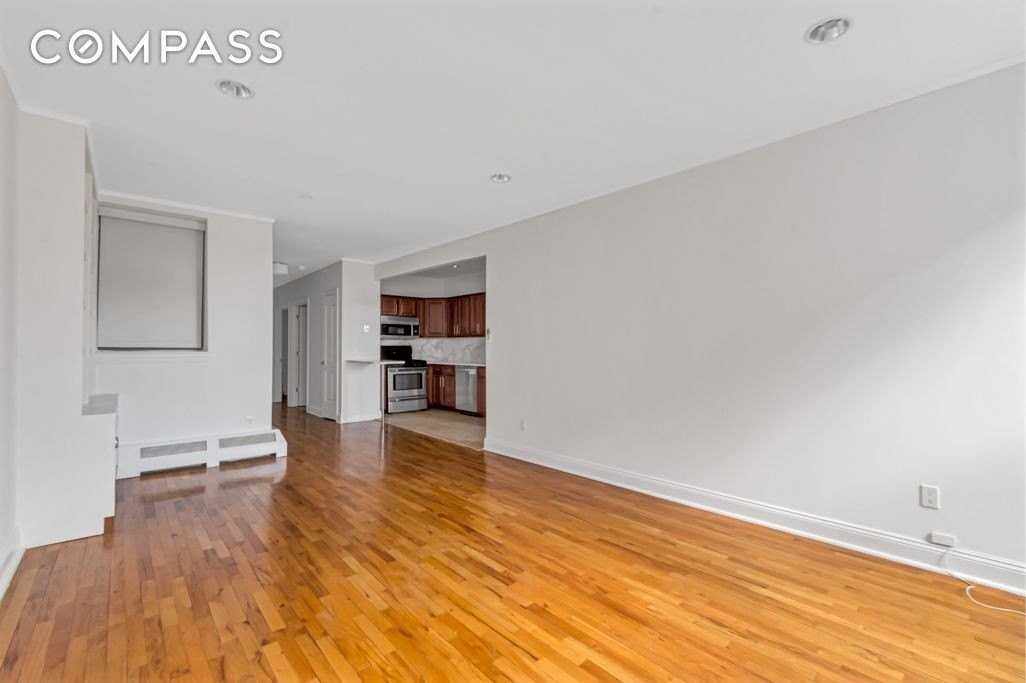 2098 Frederick Douglass Blvd #5E - Photo 7 of 7