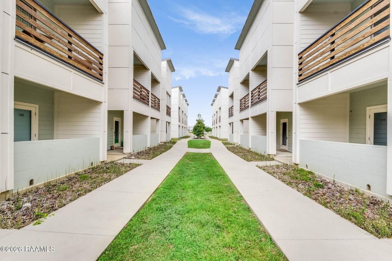 118 Gadwall Dr - Photo 2 of 21