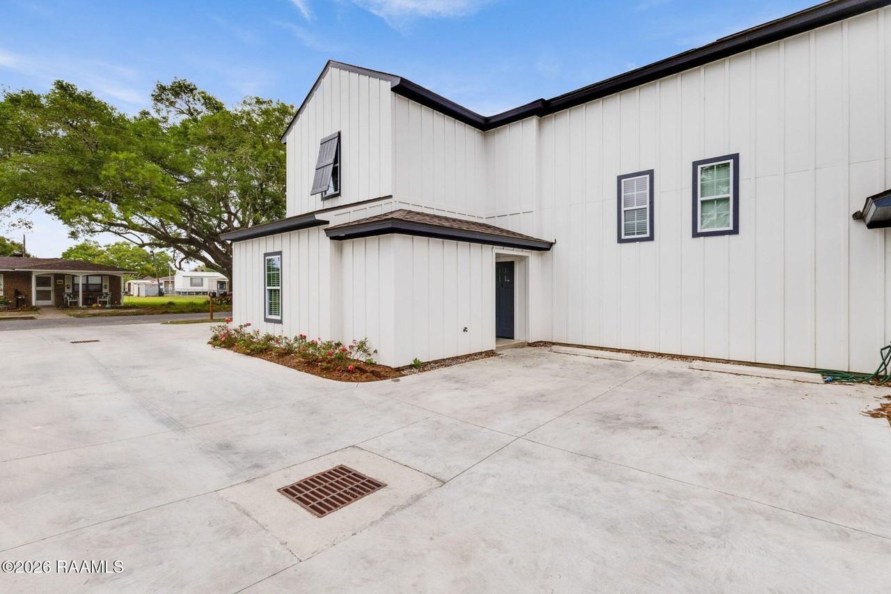 204 Romero St Unit A - Photo 2 of 16