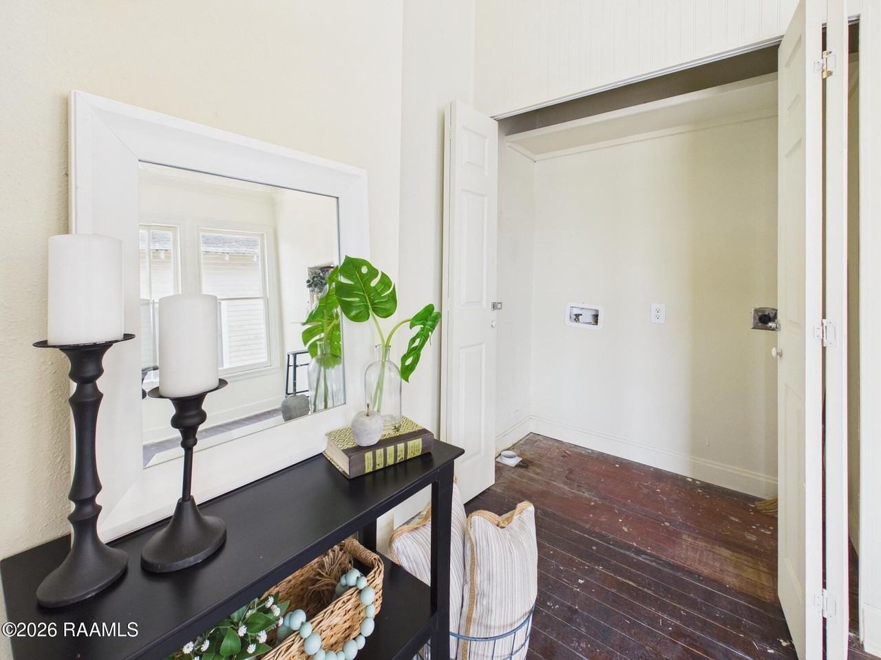 617 E Vermilion St #A - Photo 3 of 12