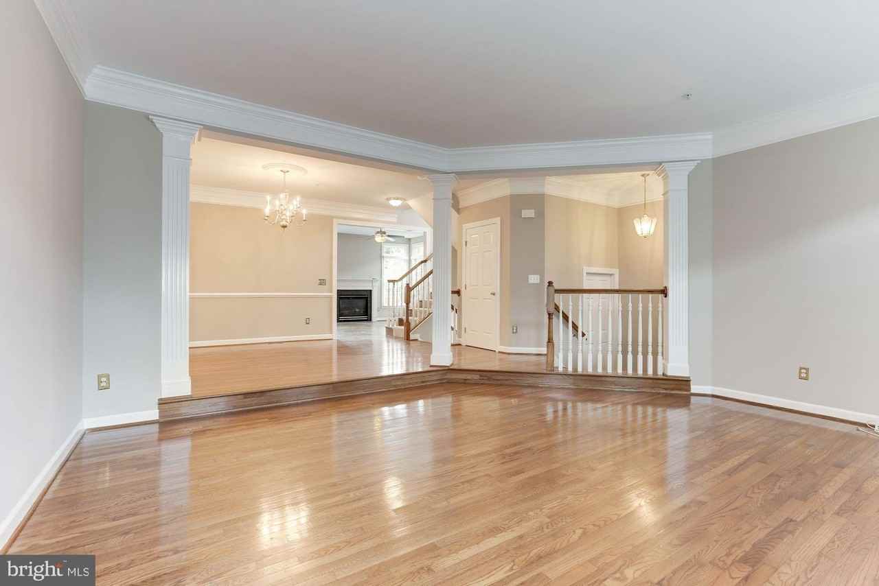 286 Murtha St - Photo 2 of 40