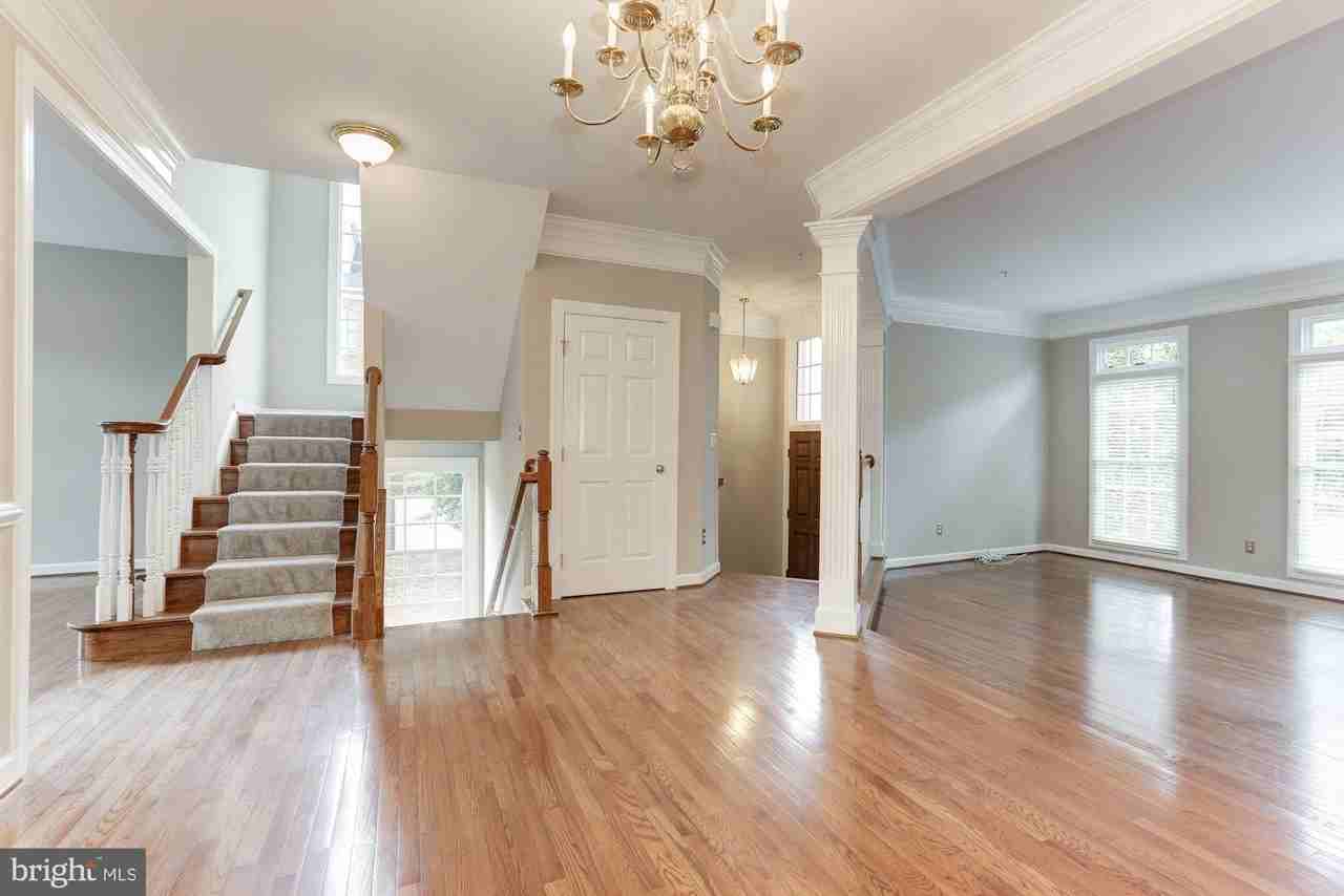 286 Murtha St - Photo 7 of 40