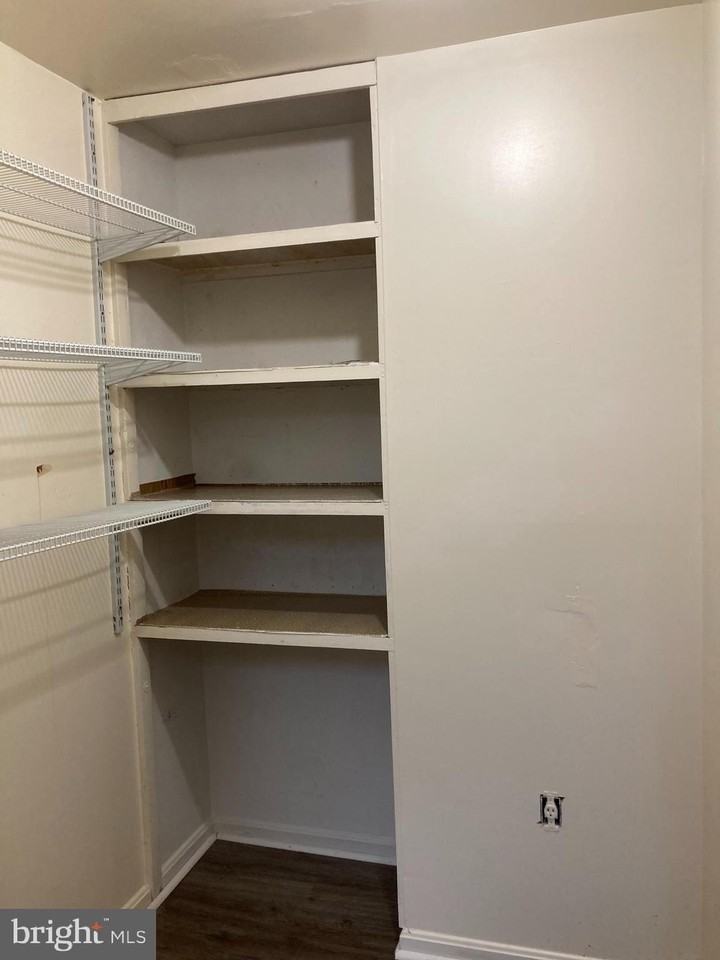 9019 Whispering Pine Ct - Photo 7 of 17