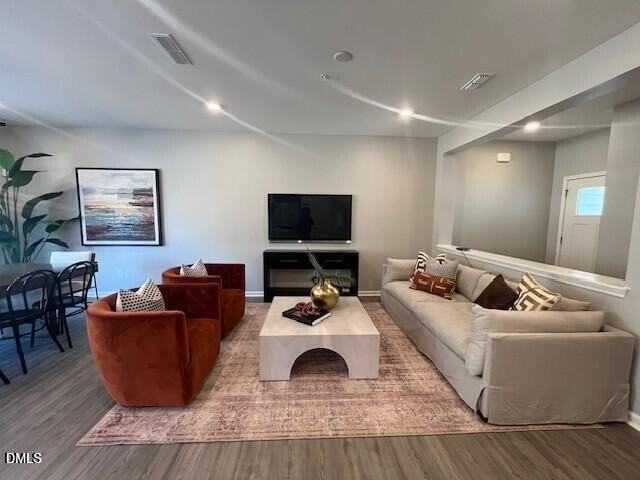 103 Golden Gate Ln - Photo 3 of 9