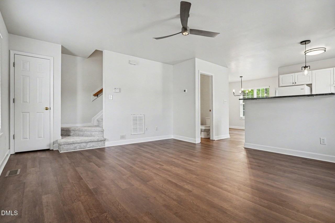 1237 Swingline Way - Photo 3 of 13