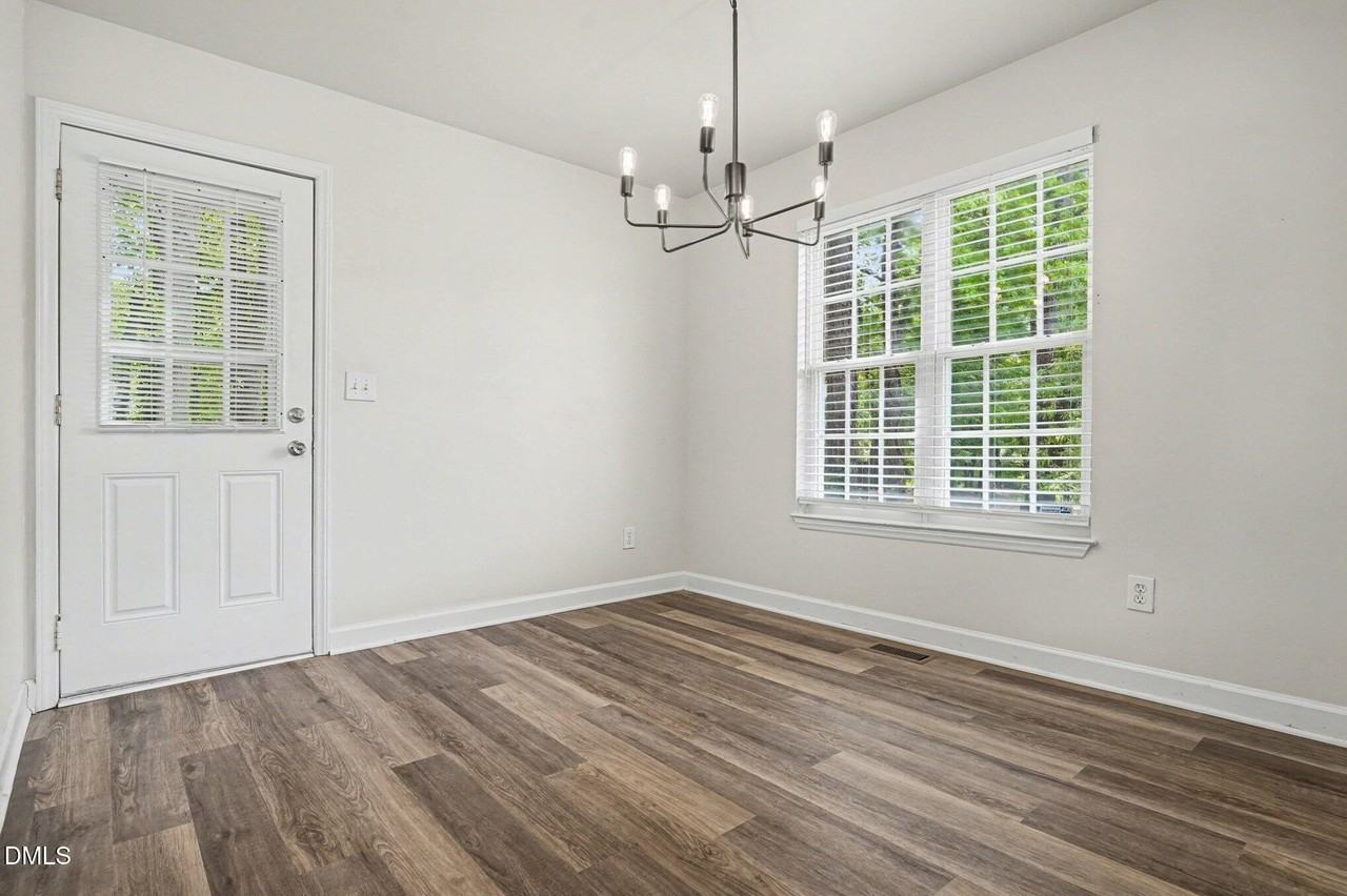 1237 Swingline Way - Photo 4 of 13